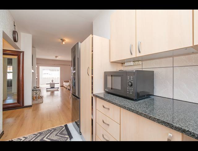 2 BEDROOM APARTMENT FOR SALE IN BLACKHEATH